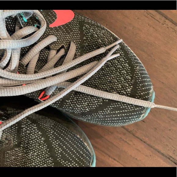 NIKE AIR ZOOM STRUCTURE - Picture 11 of 15